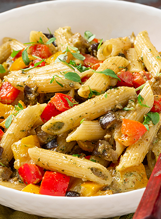 BASIL WALNUT PESTO SALAD WITH ROASTED VEGGIESÂ 