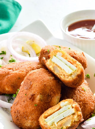 Mint Mayo Stuffed Paneer Sandwich Fritters